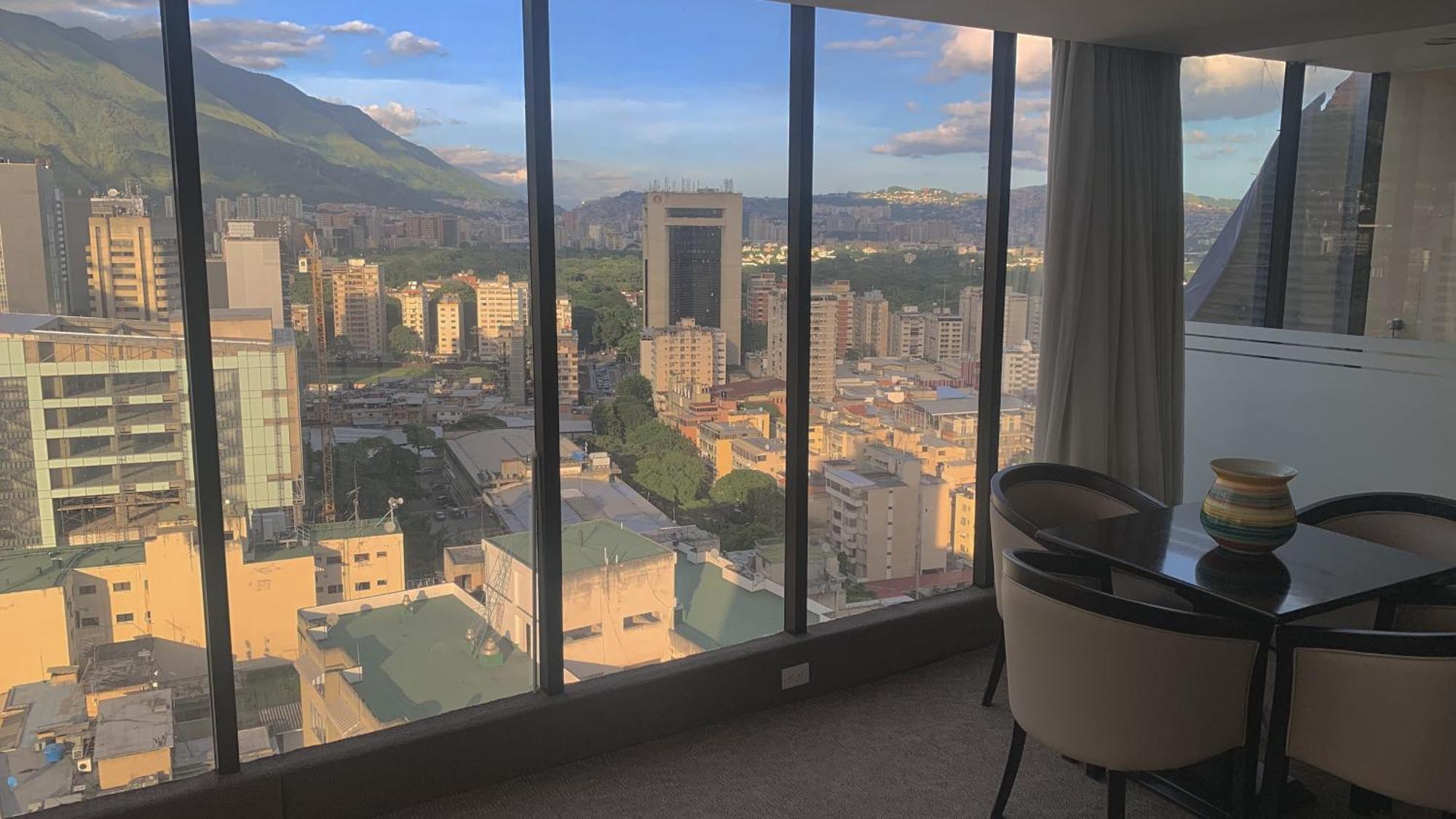 Hotel Chacao Suites Каракас Экстерьер фото