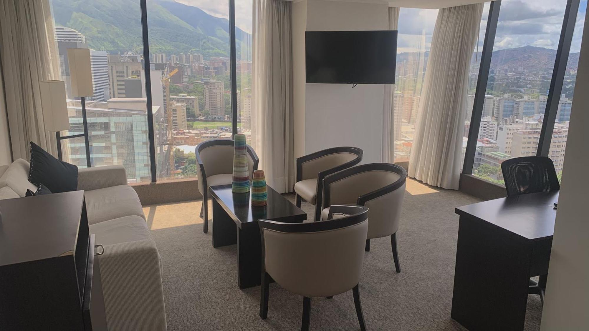 Hotel Chacao Suites Каракас Экстерьер фото
