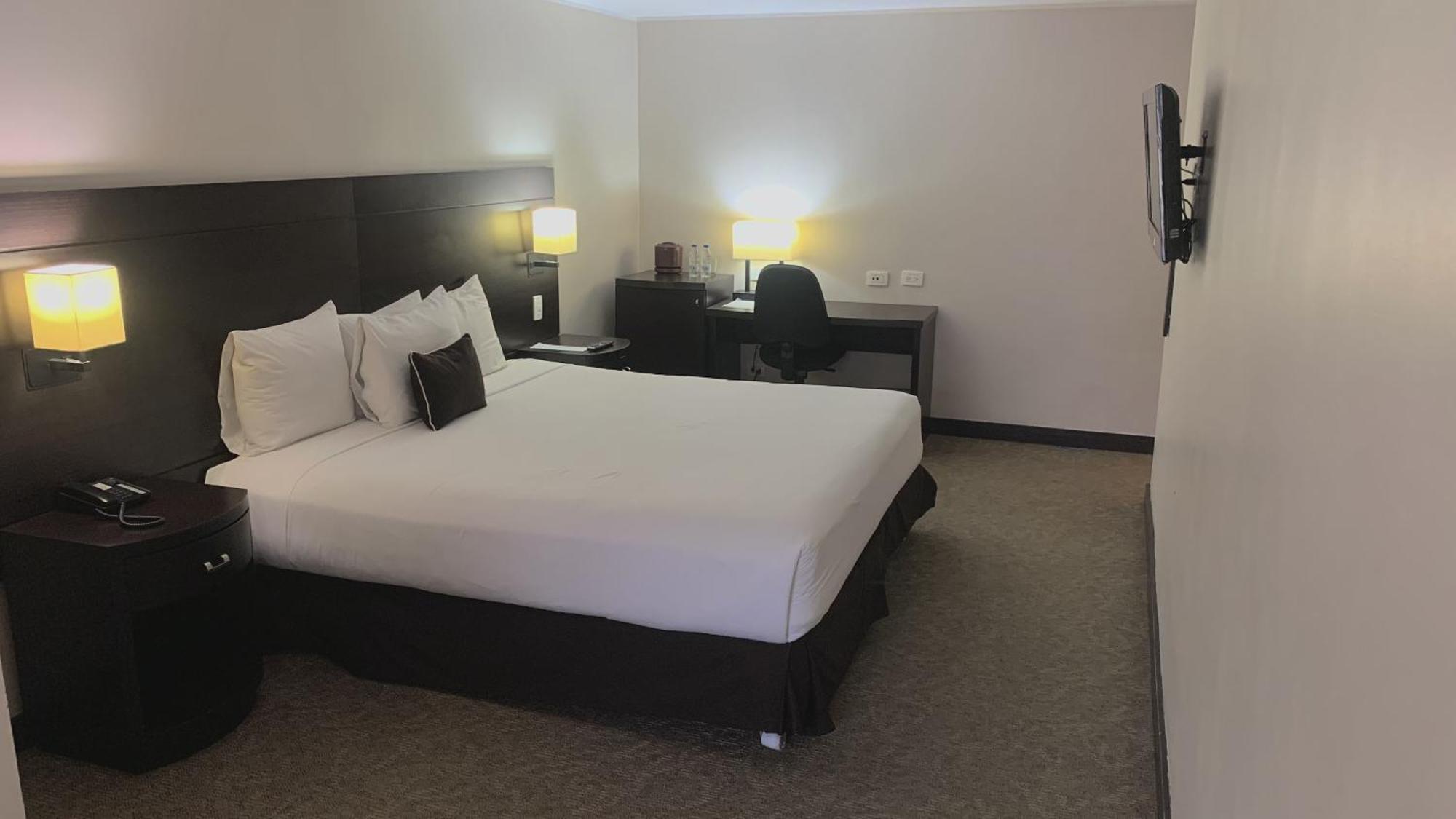 Hotel Chacao Suites Каракас Экстерьер фото